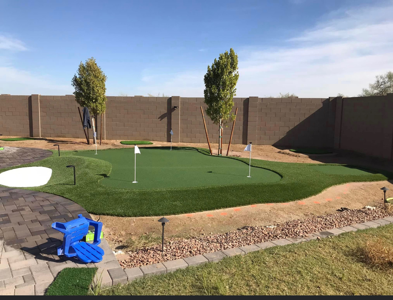 4-Hole Championship Putting Green